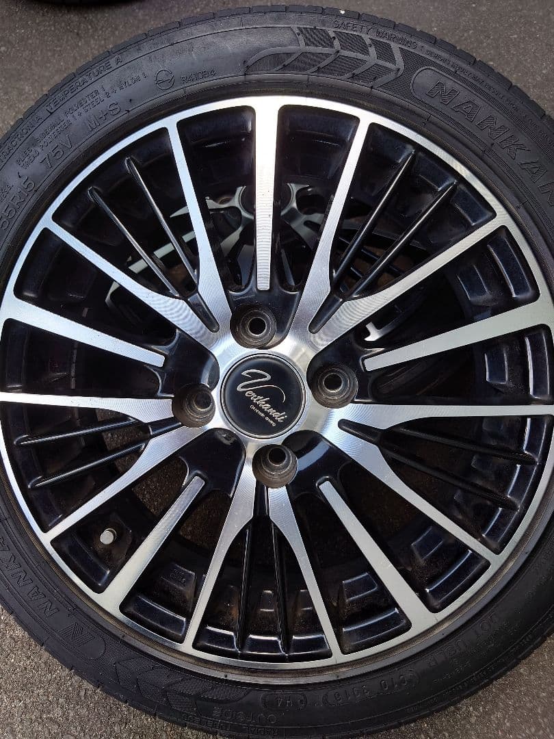 １５インチ　アルミホイール４本セット