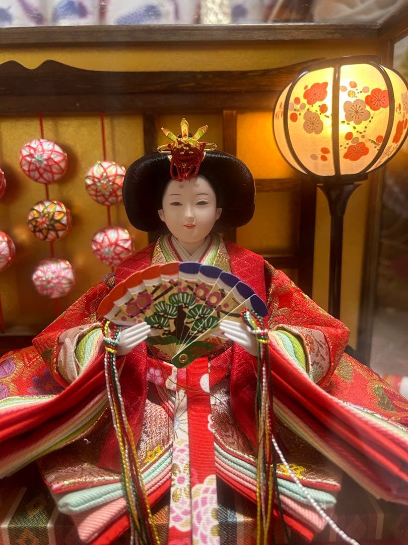雛人形セット　ガラスケース入り　オルゴール付き