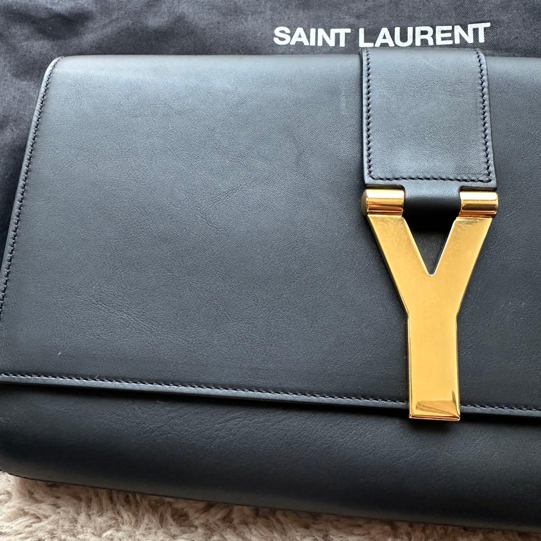 イヴ・サンローラン　レザー クラッチバッグ