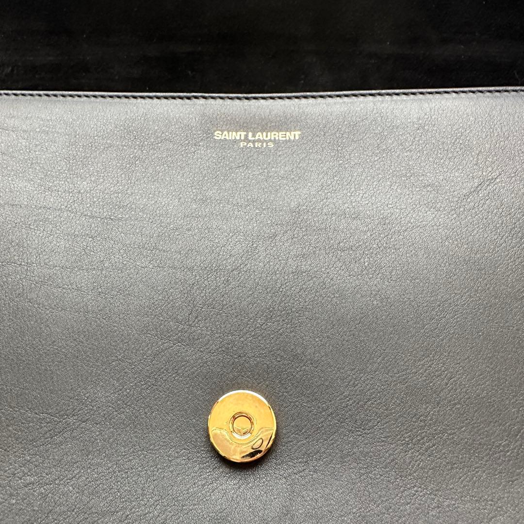 イヴ・サンローラン　レザー クラッチバッグ