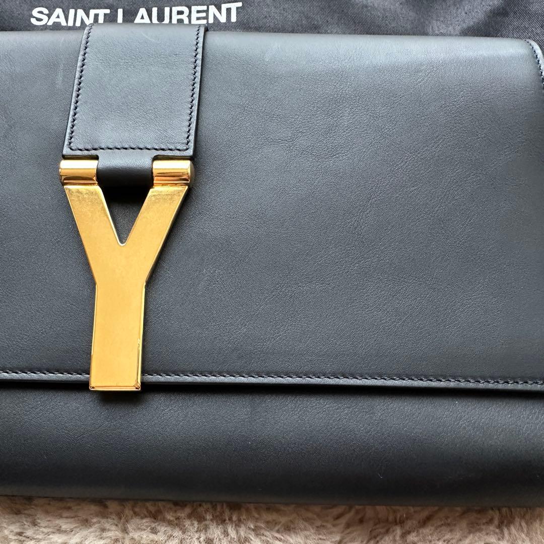イヴ・サンローラン　レザー クラッチバッグ