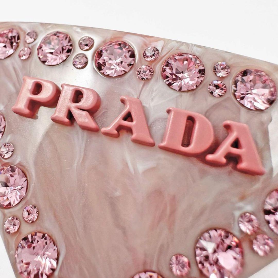 未使用☆正規品　プラダ ヘアクリップ バレッタ　ヘアアクセ　三角　ロゴ　ビジュー