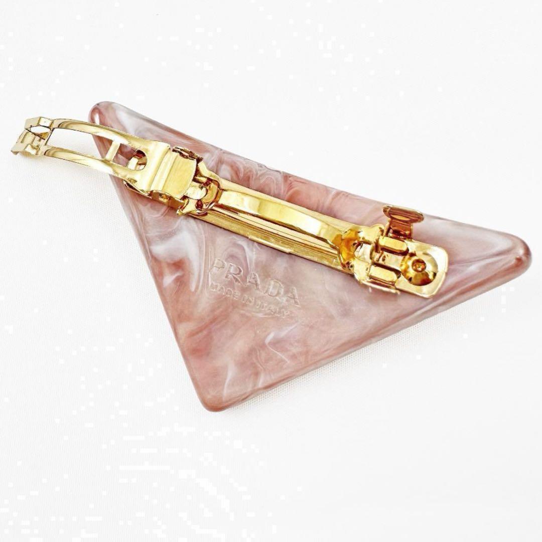 未使用☆正規品　プラダ ヘアクリップ バレッタ　ヘアアクセ　三角　ロゴ　ビジュー