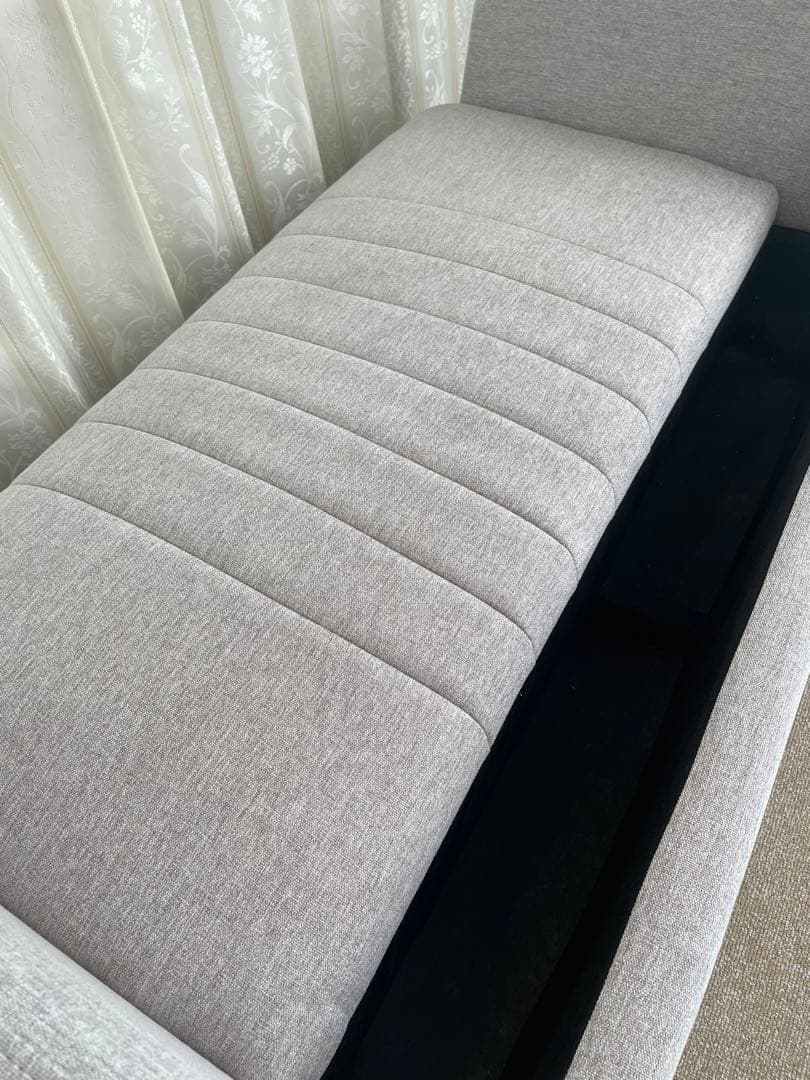 グレー ストライプデザイン ソファ