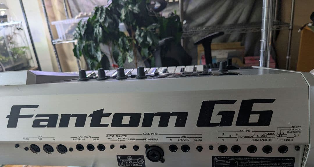 Roland Fantom G6 シンセサイザー 本体