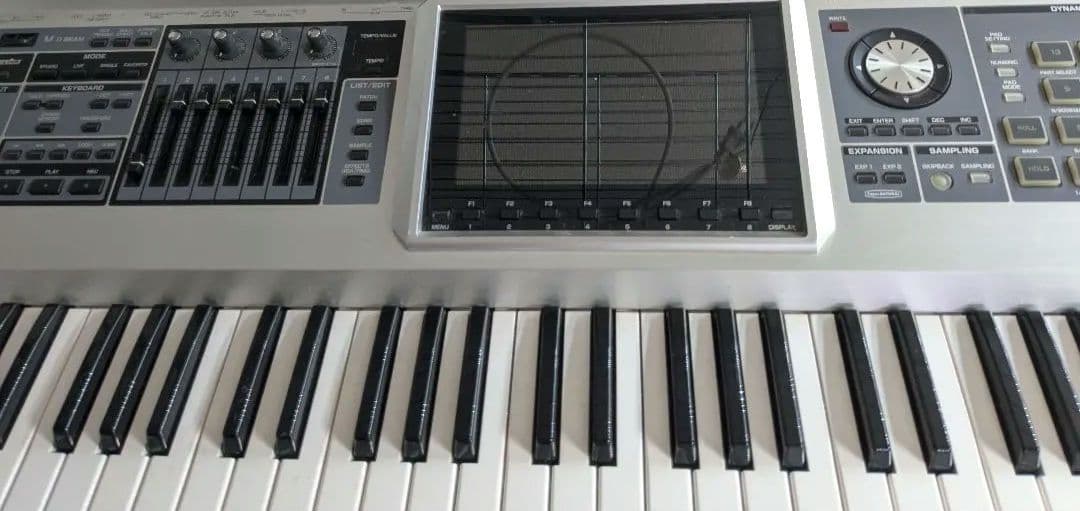 Roland Fantom G6 シンセサイザー 本体