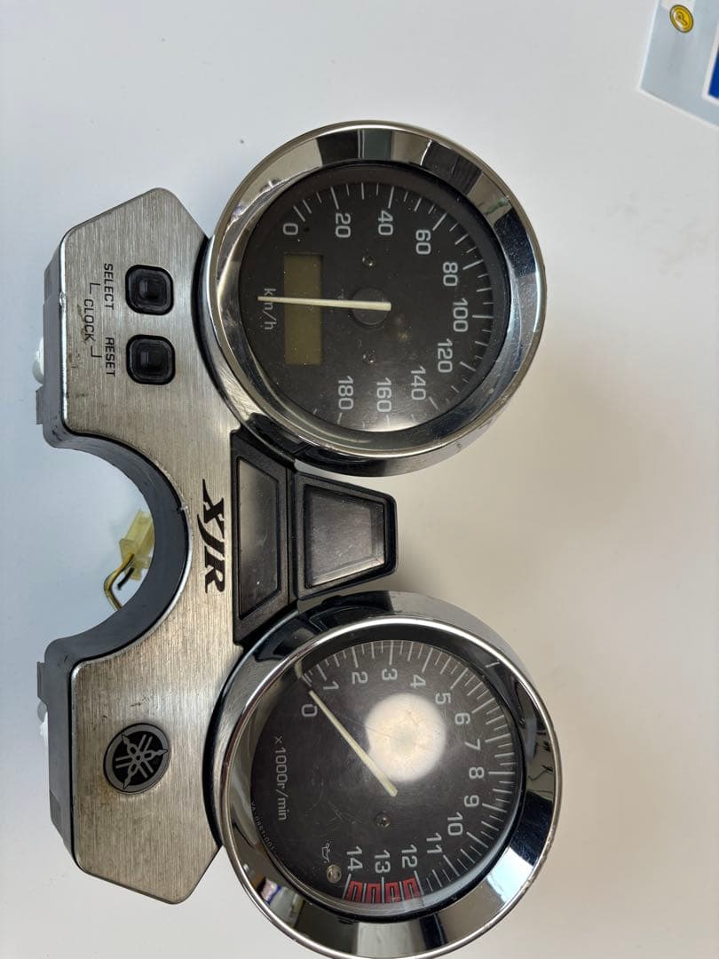 Yamaha XJR400 メータ