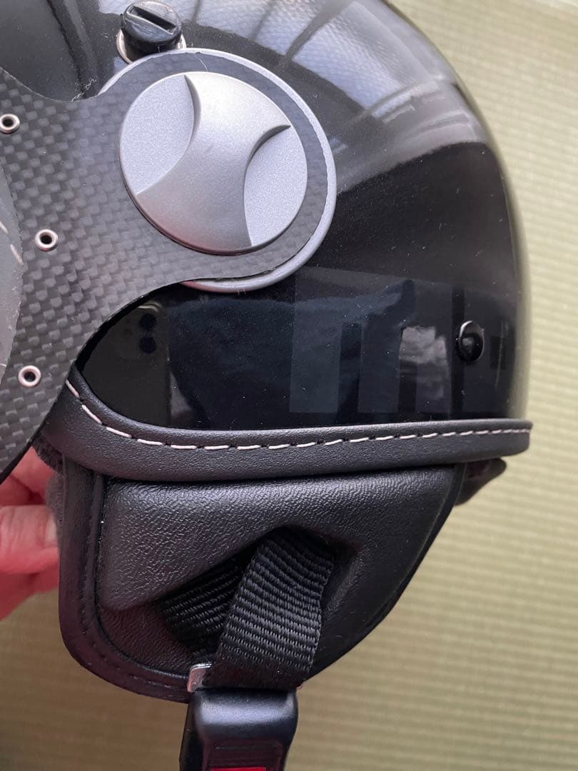 momo design ジェットヘルメット ブラック