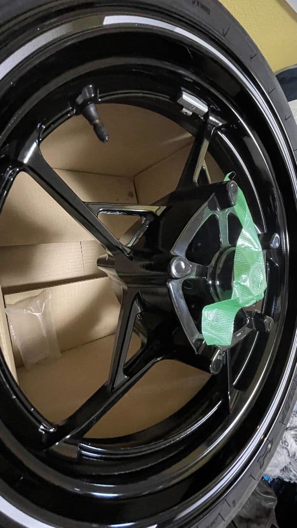 ZX-25Rフロント純正ホイール