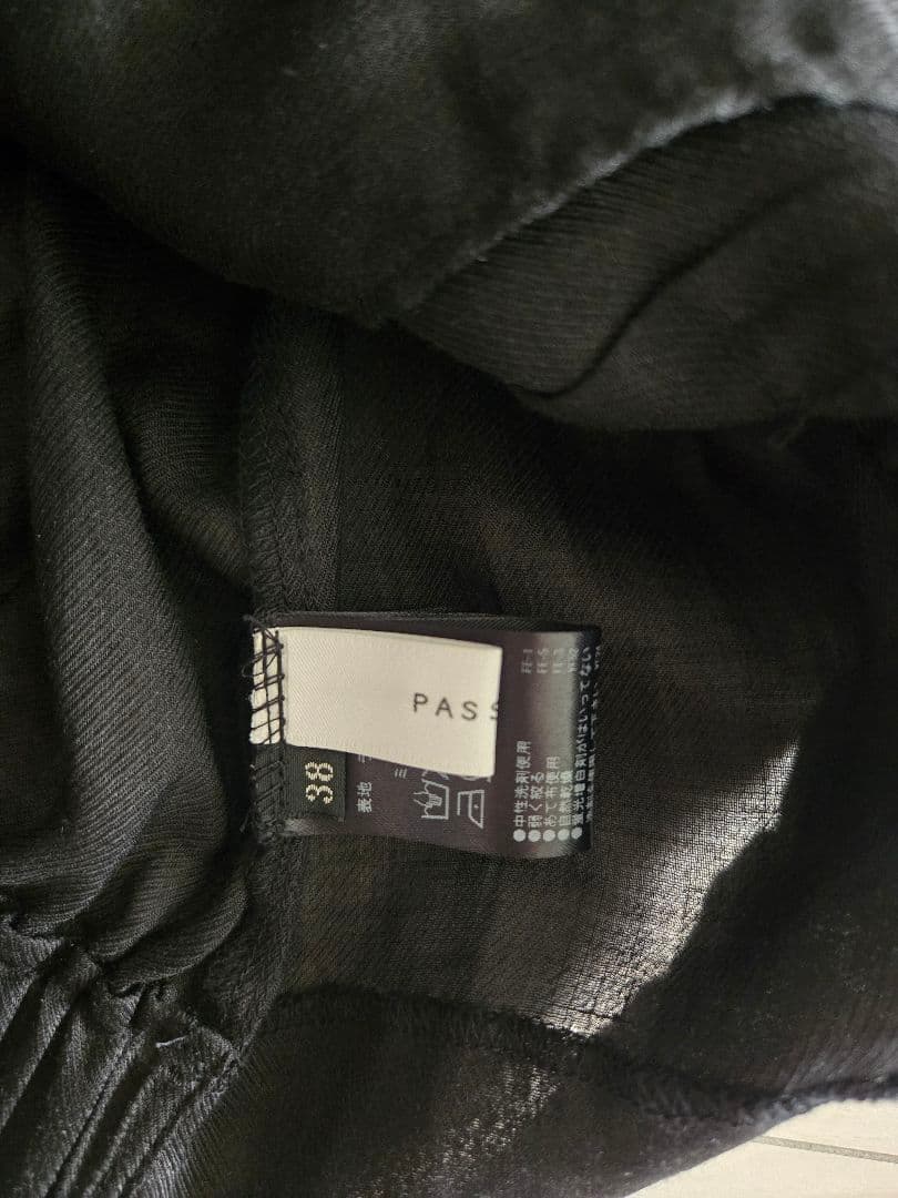 パシオーネ　PASSIONE　黒ラミーベスト　　新品未使用！