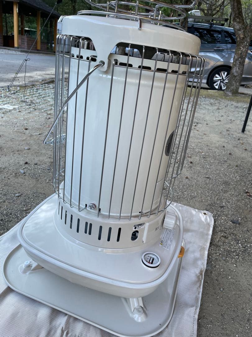 コロナ 石油ストーブ　五徳付き