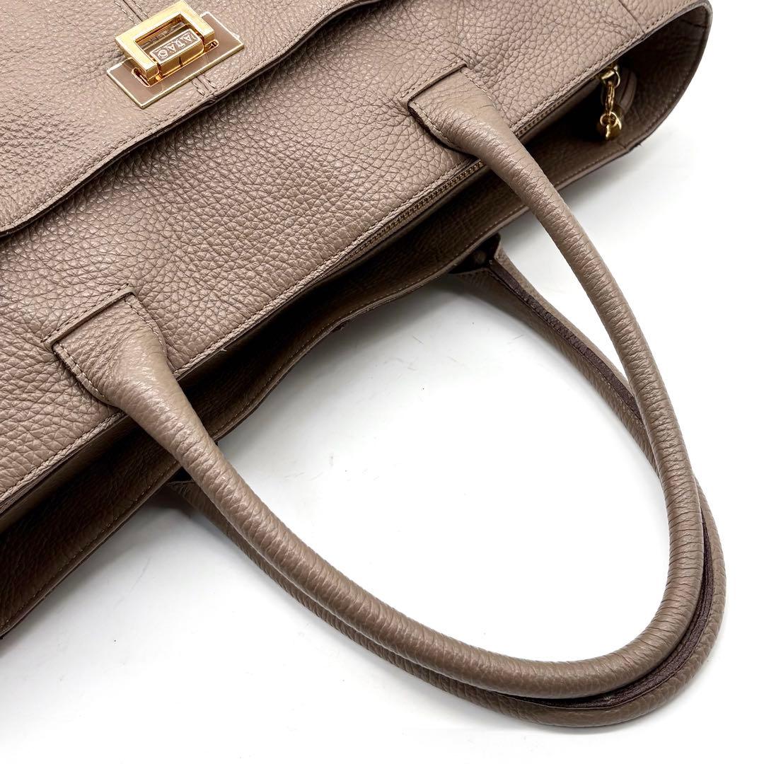 極美品✨アタオ ウィークデー トートバッグ レザー 肩掛け A4可 トープ