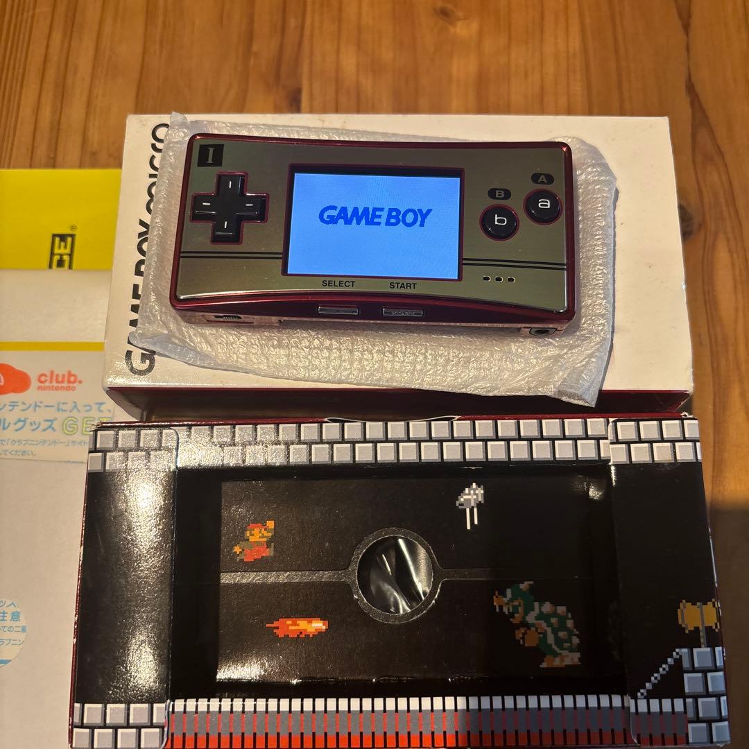 新品未使用ゲームボーイミクロ本体 ファミコンカラー
