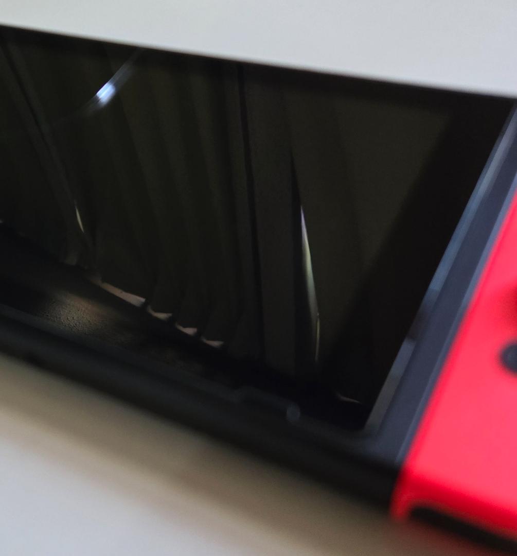 switch 本体＆電源ケーブル　※画面破損　※動作は正常