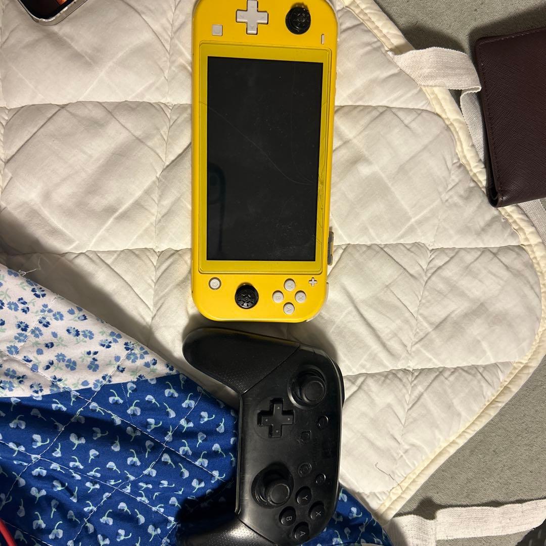 NintendoSwitchLightyellow プロコントローラー