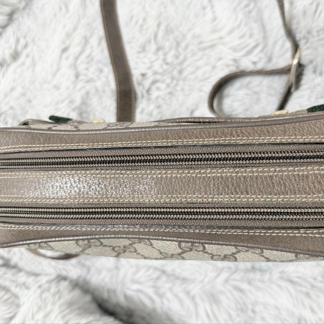 GUCCI GGスプリーム レザー　ロゴ　オールドグッチ　ショルダーバッグ