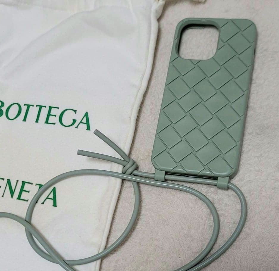 P*o様 美品✨BOTTEGA VENETA iPhone14promax スマ