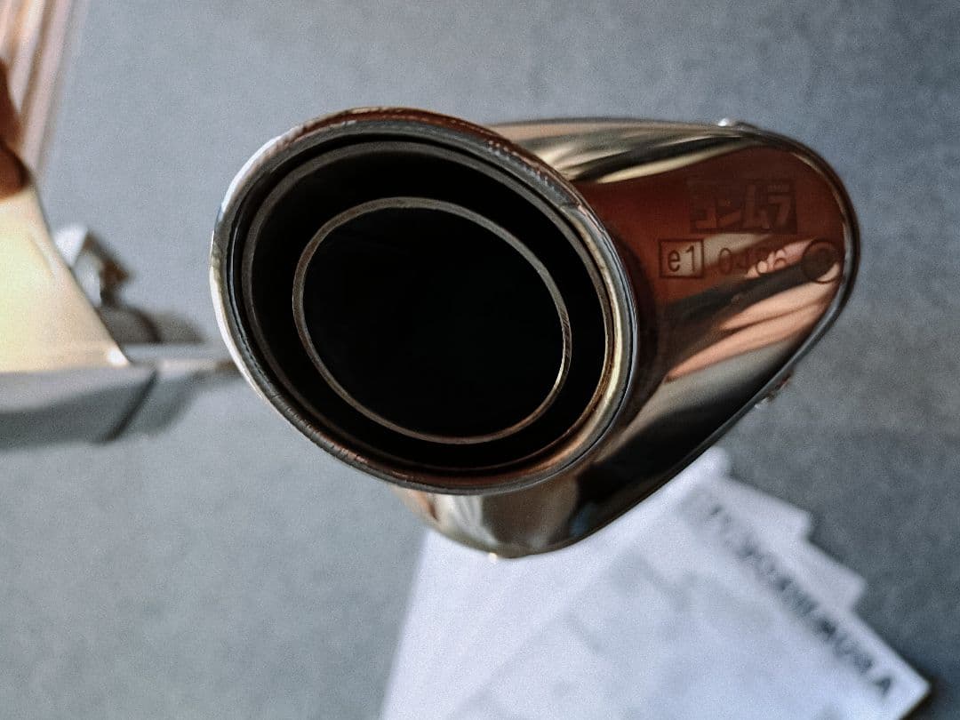 美品 ヨシムラ GSR400 スリップオン マフラー 定価 106,700円