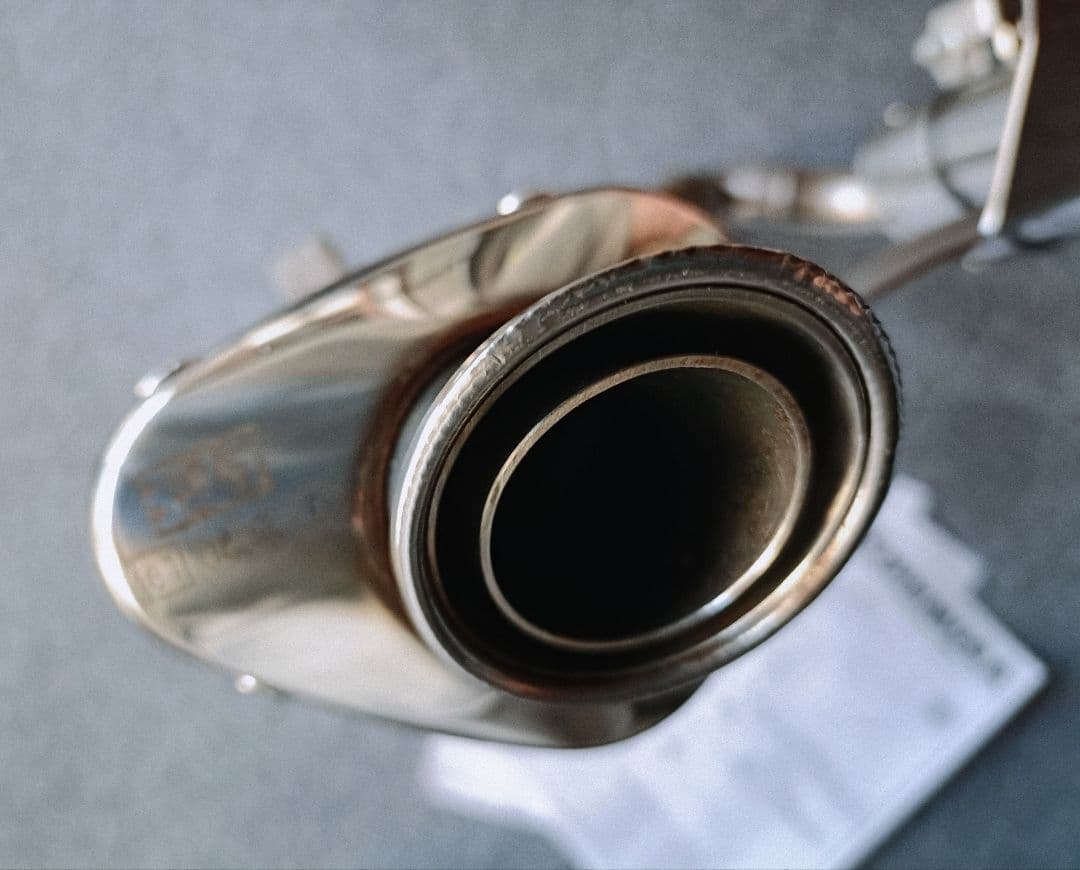 美品 ヨシムラ GSR400 スリップオン マフラー 定価 106,700円