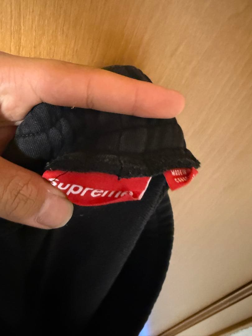 SUPREME ブラック ロゴパンツ