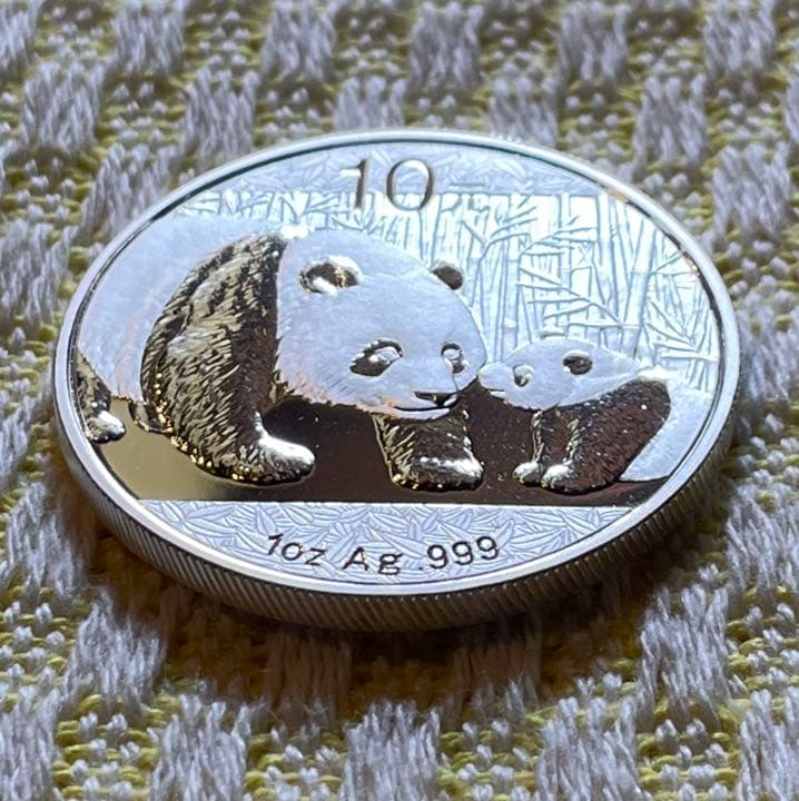 2011年 純銀 パンダ銀貨 1オンス中国 10元 シルバー