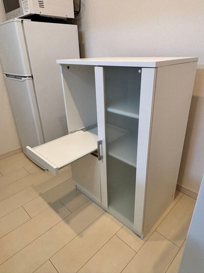 ニトリレンジ台食器棚付き