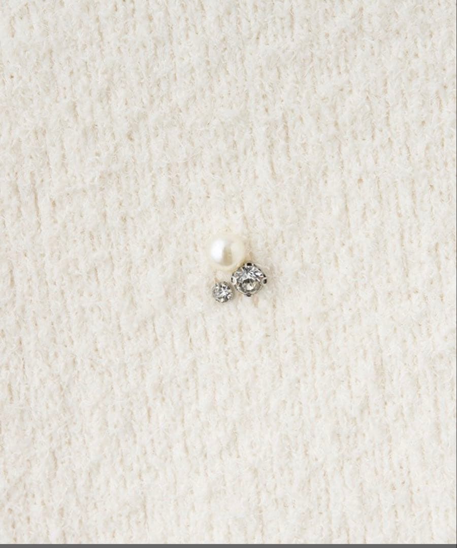 新品ビジューニットベスト　オフ