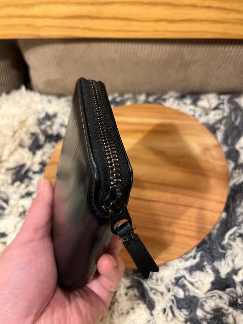 コムデギャルソン　ベリーブラック　ブラックレザー 二つ折り財布