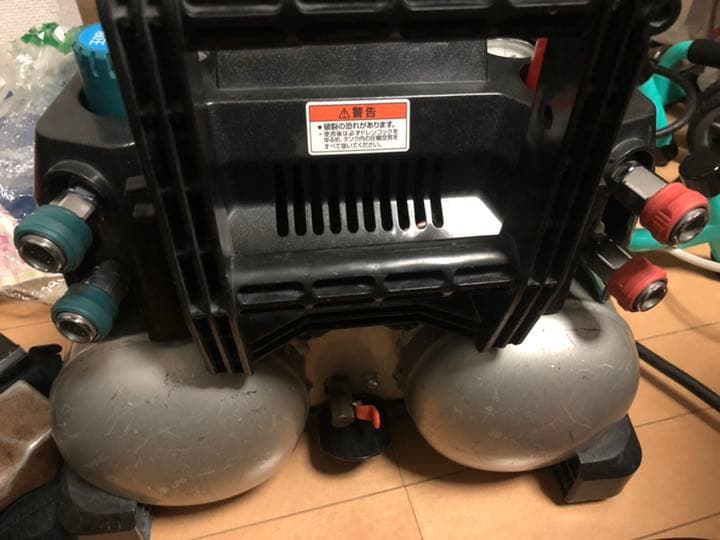 マキタ コンプレッサ