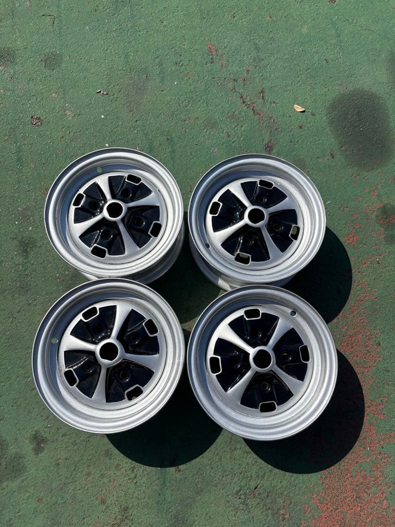 イノチェンティ ミニクーパー 純正ホイール レストア済み