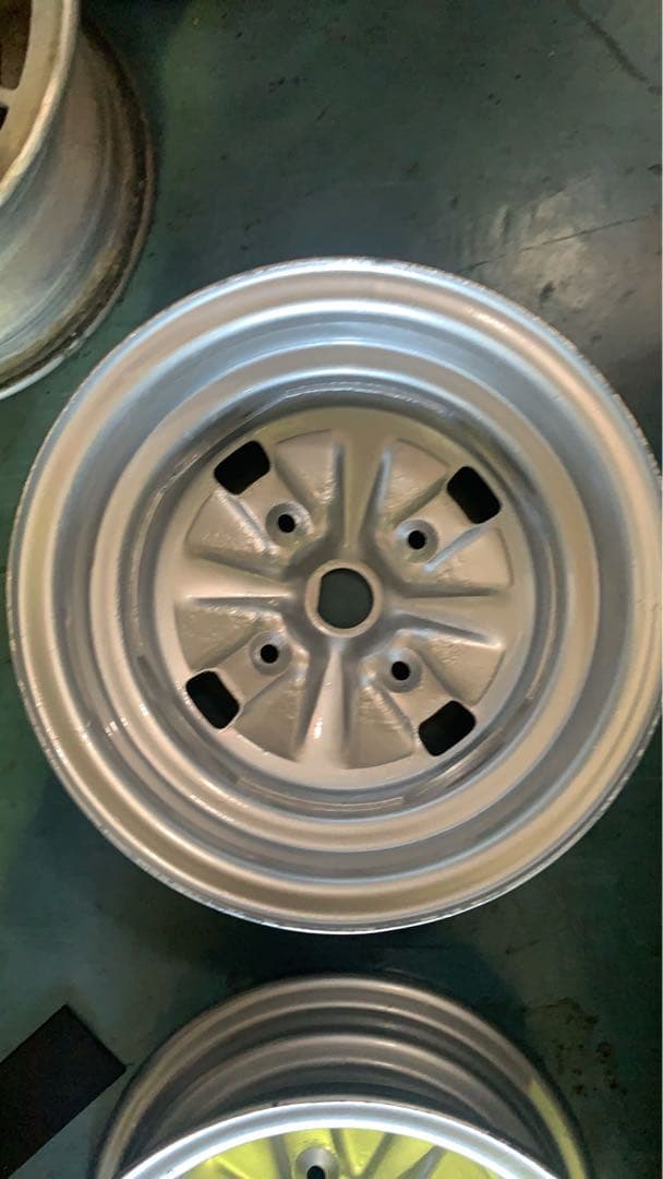 イノチェンティ ミニクーパー 純正ホイール レストア済み