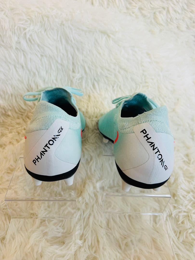 【新品】値下げ‼️ナイキ ファントム GX 2 プロ AG-Pro 24.0㎝