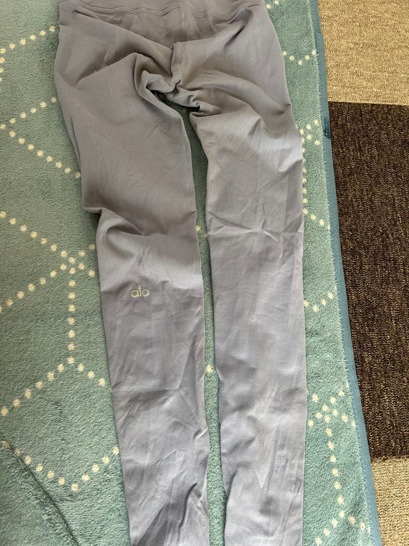 alo yoga Lavish Bra & レギンス　ヨガウェア
