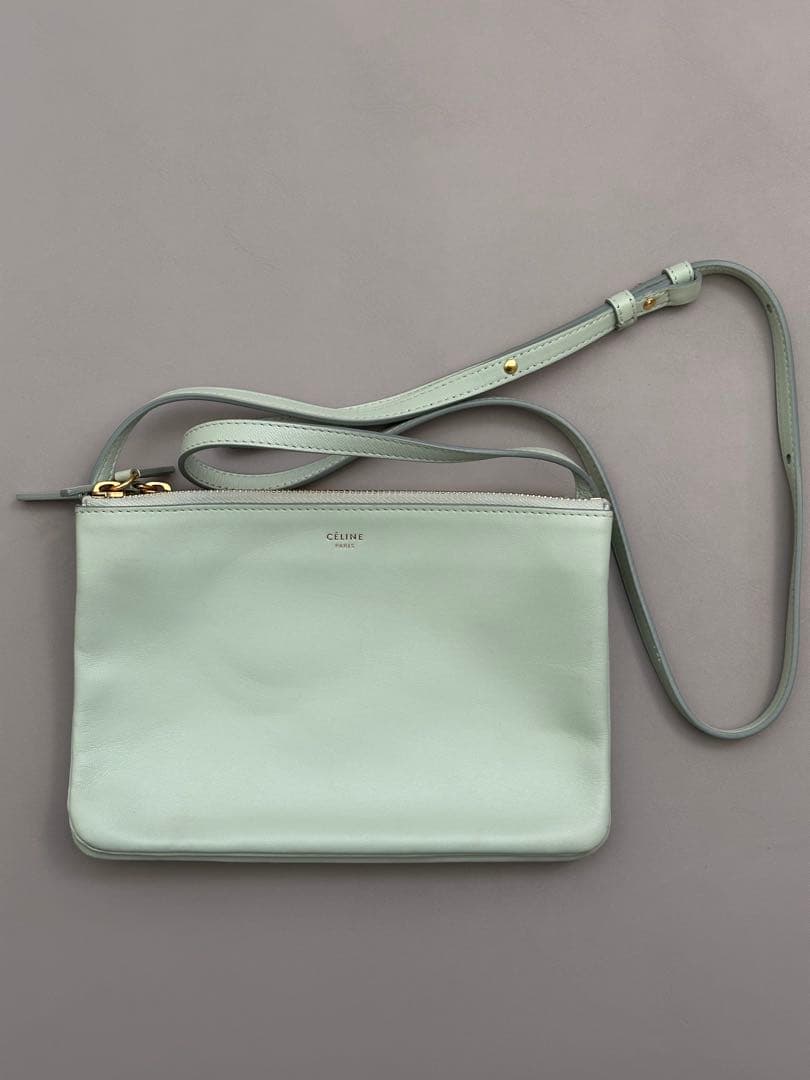 CELINE セリーヌ トリオ　ピスタチオグリーン