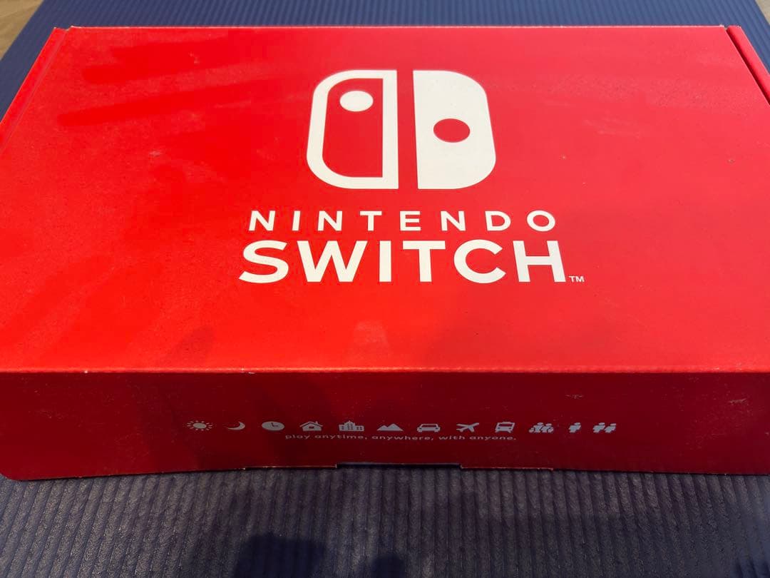 Nintendo Switch 本体(純正付属品完備)＋ケース