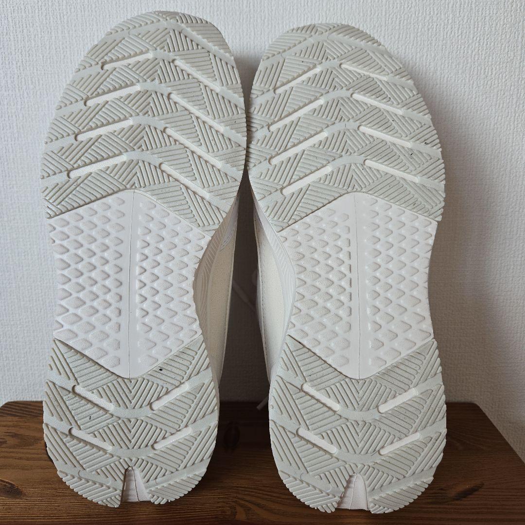 ホワイト メッシュ スニーカー