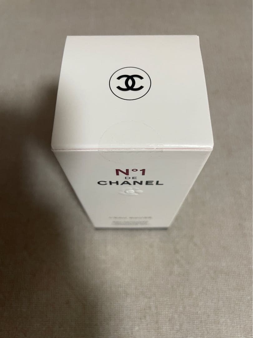 シャネル　ロールージュN°1ドゥシャネル