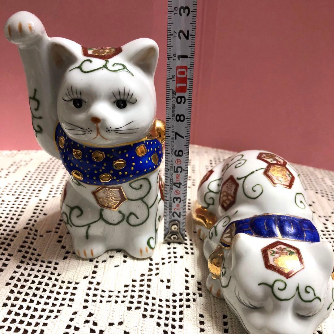 招き猫　2体　伊万里焼き