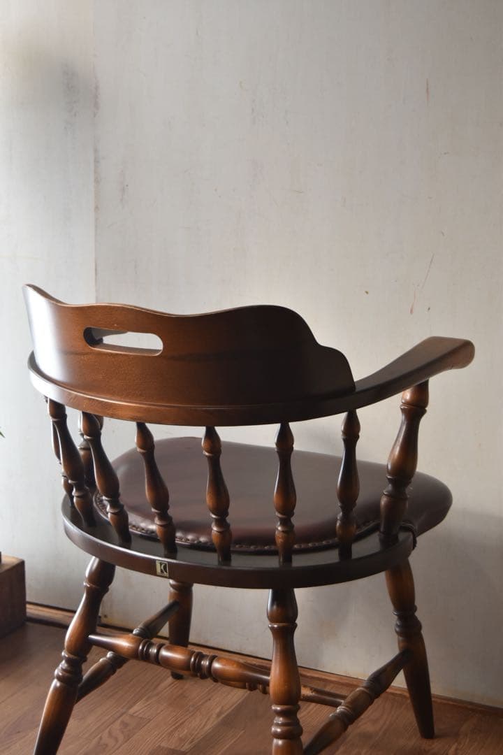 飛騨産業 キャプテンチェア