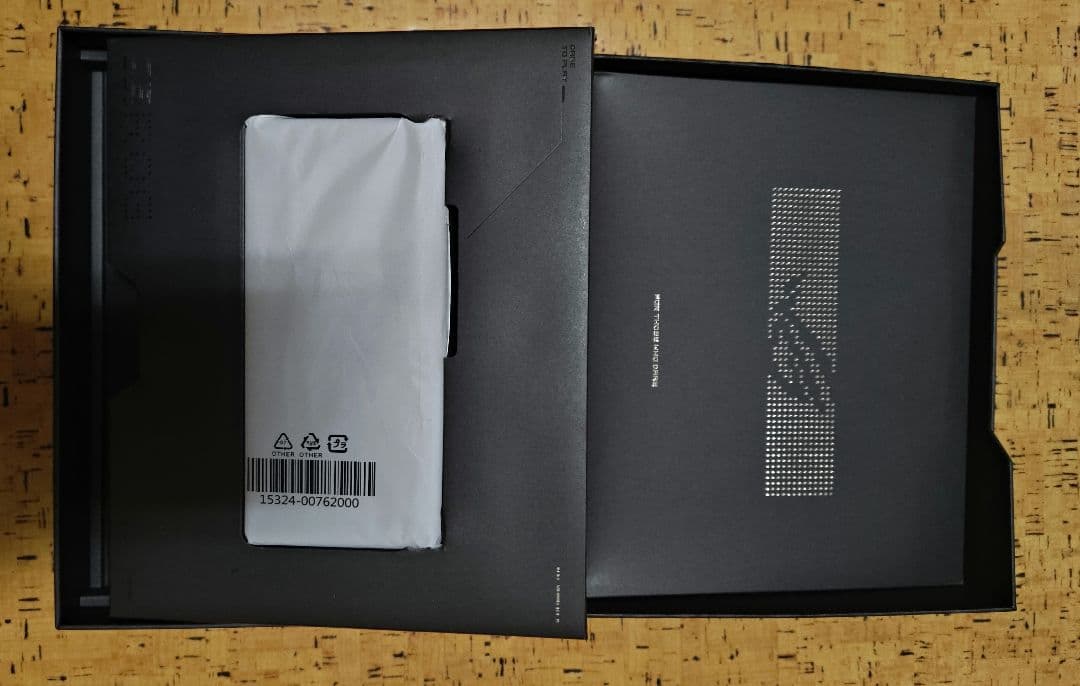 【美品・付属品全て有り・SIMフリー】ASUS ROG PHONE9 PRO