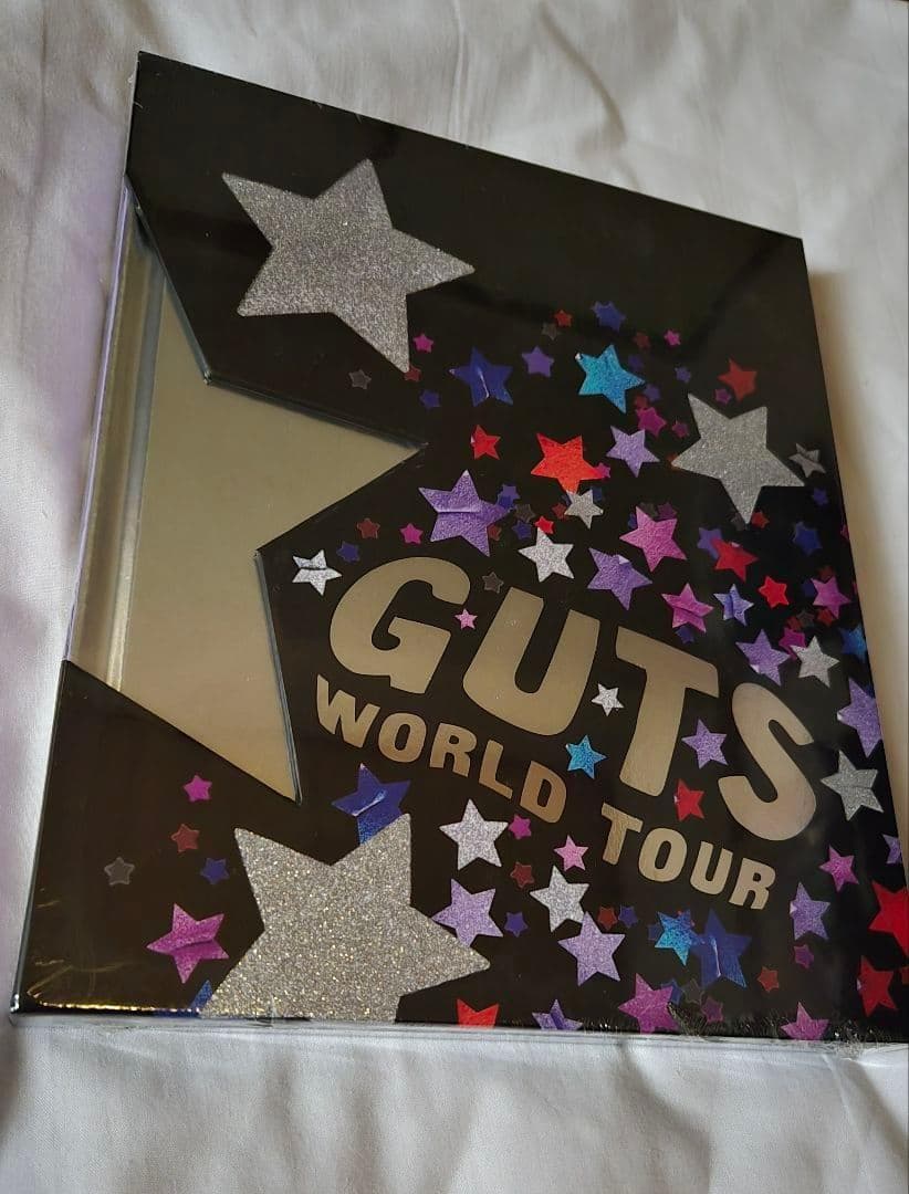 アート・デザイン・音楽 OLIVIA RODRIGO GUTS WORLD TOUR BOOK