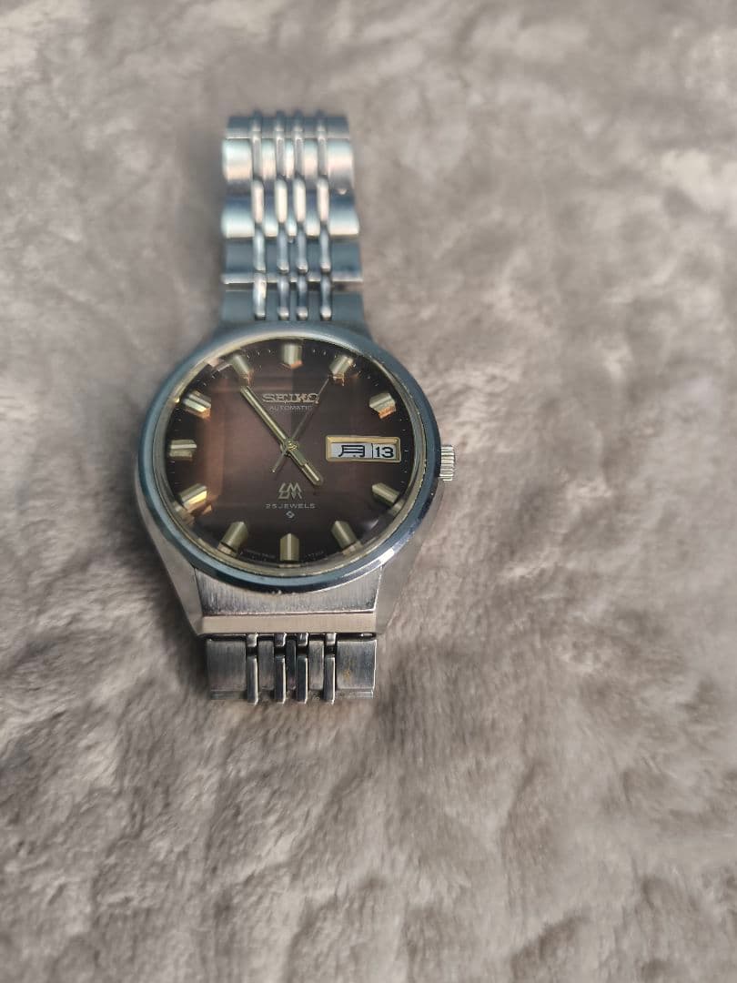 SEIKO　AUTOMATIC LM　25JEWELS 5606-7320