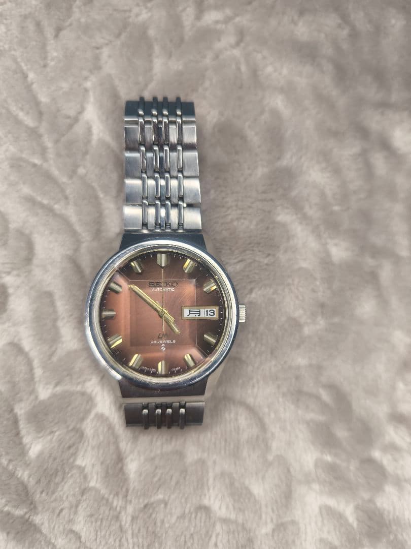 SEIKO　AUTOMATIC LM　25JEWELS 5606-7320