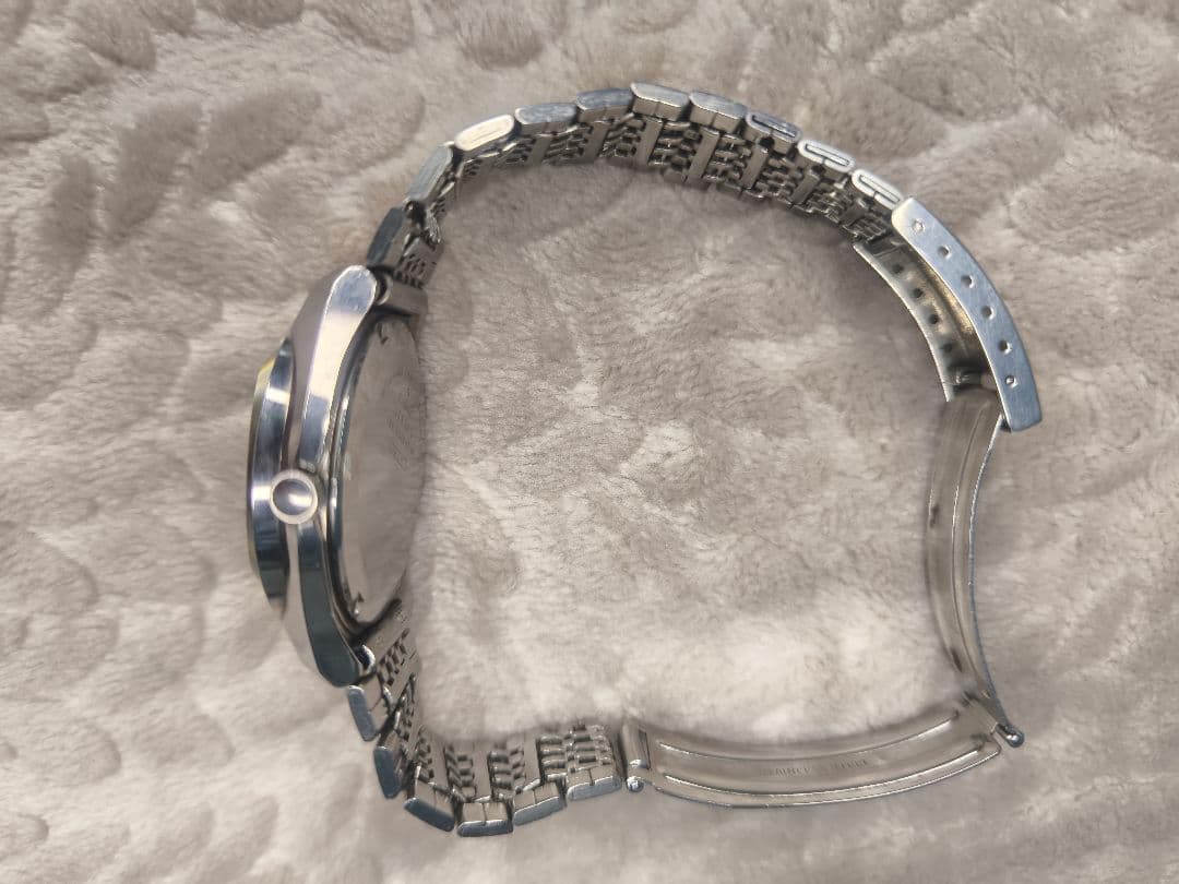 SEIKO　AUTOMATIC LM　25JEWELS 5606-7320