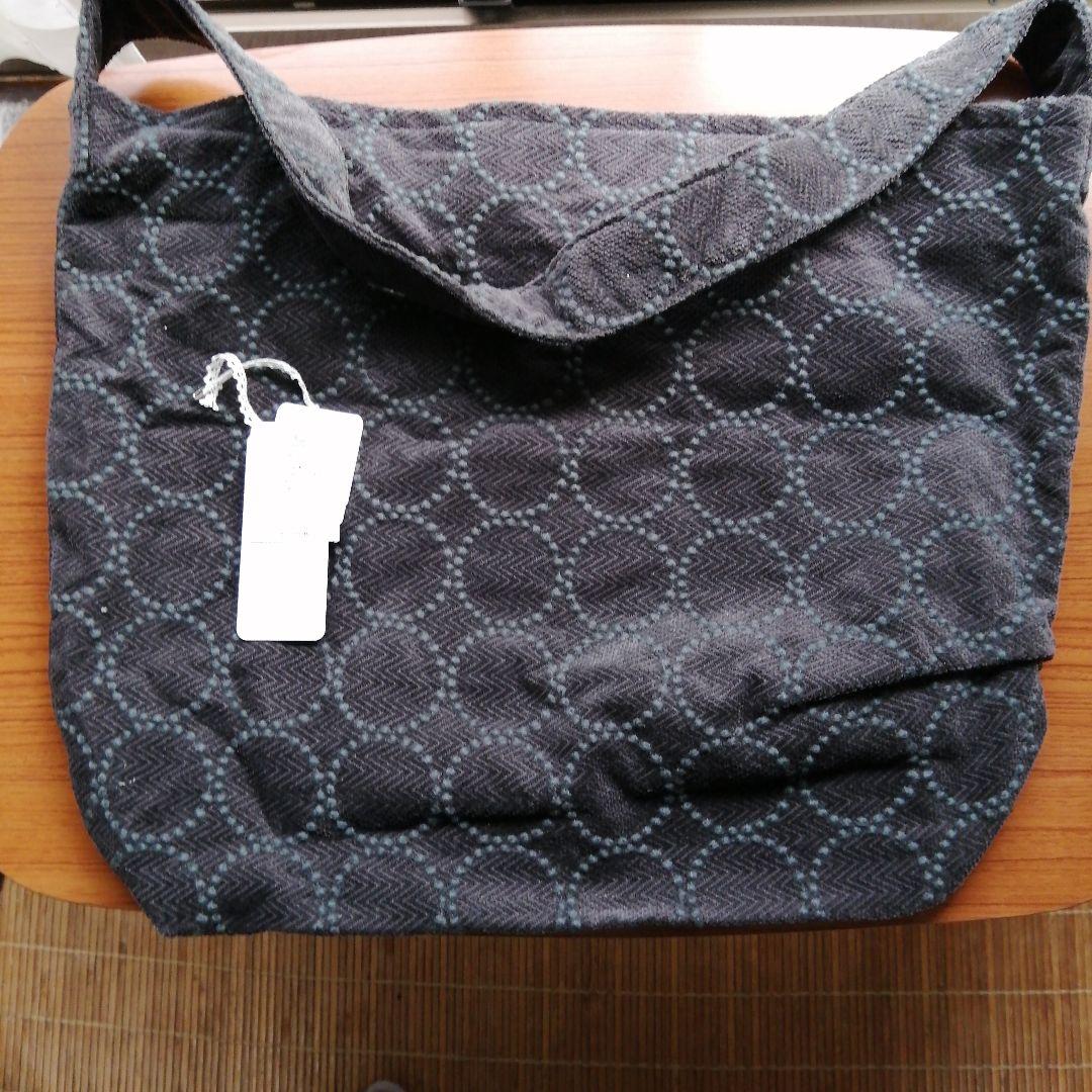 気まぐれセール　美品　ミナペルホネンショルダーバッグ　タンバリン