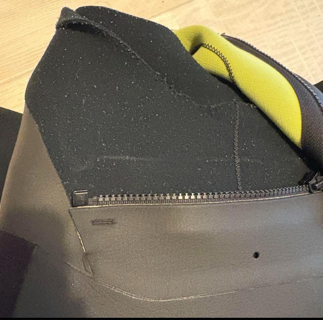 Delphi デルフィ　ウェットスーツ　セミドライ