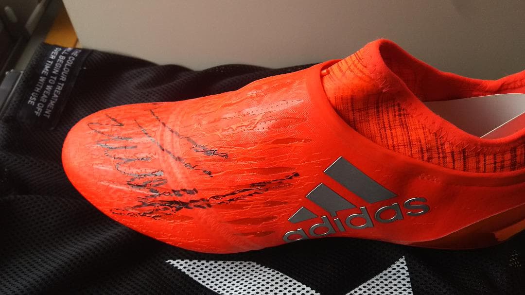 ハメス・ロドリゲスーサイン付き　2016年アディダス限定スパイク