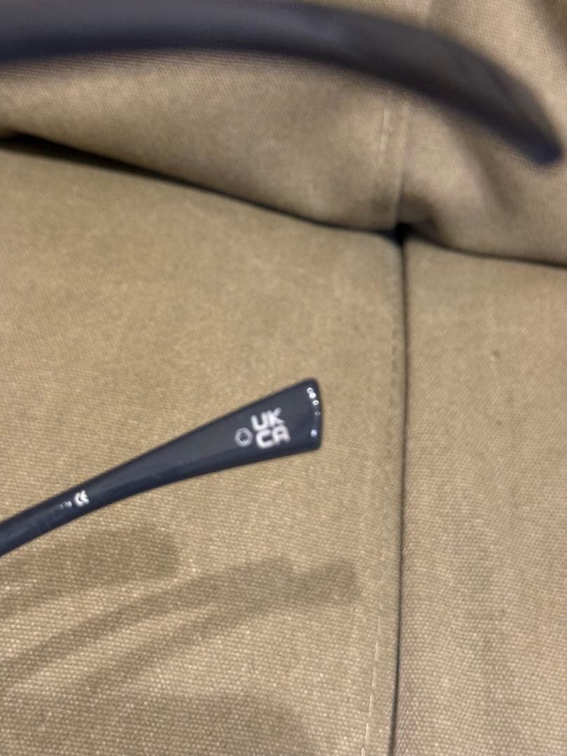 Le specsダークブルー キャットアイサングラス男女兼用