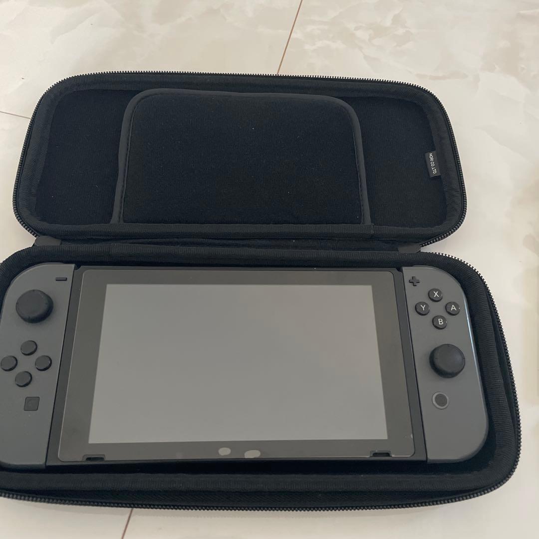 任天堂Switch　本体　中古品　完動品