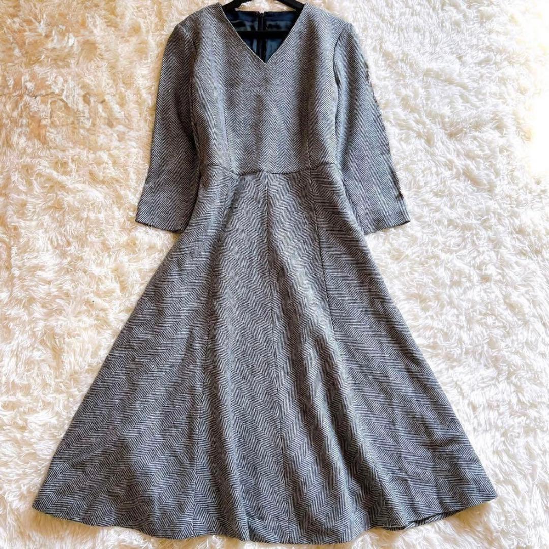 ANAYI アナイ　Vネック 長袖 フレアワンピース